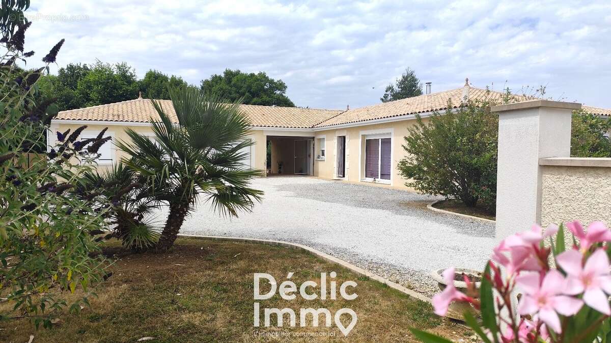 Maison à CHASSENEUIL-SUR-BONNIEURE