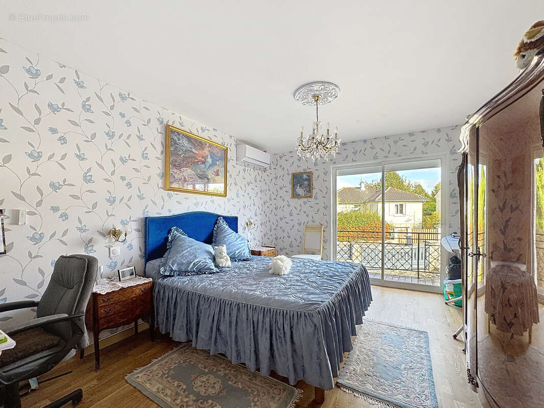 Maison à MONTMIRAIL