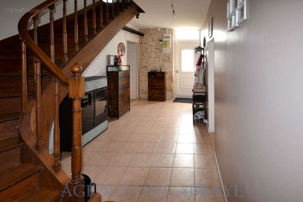 Maison à MONTPELLIER-DE-MEDILLAN