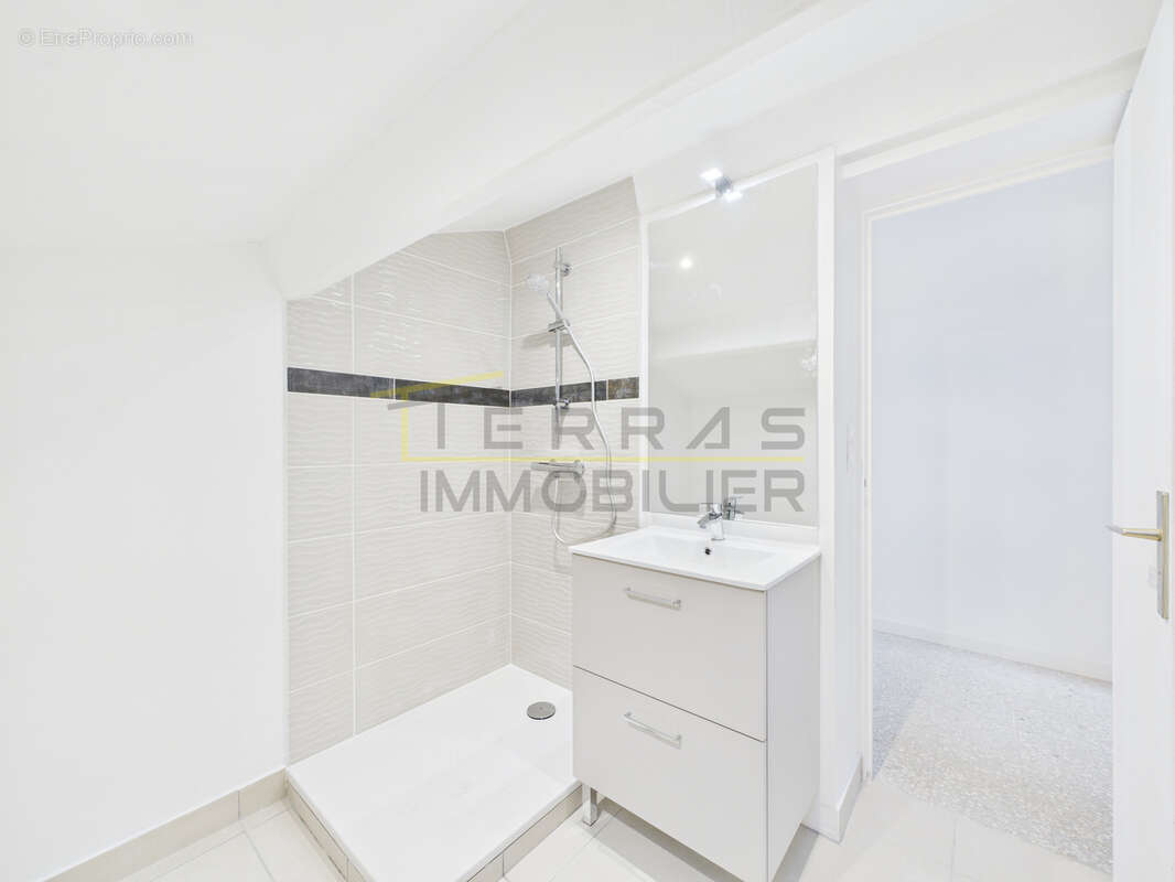 Appartement à NYONS