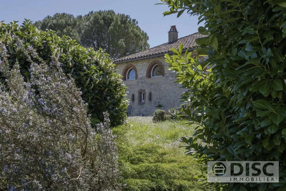 Maison à VIEUX