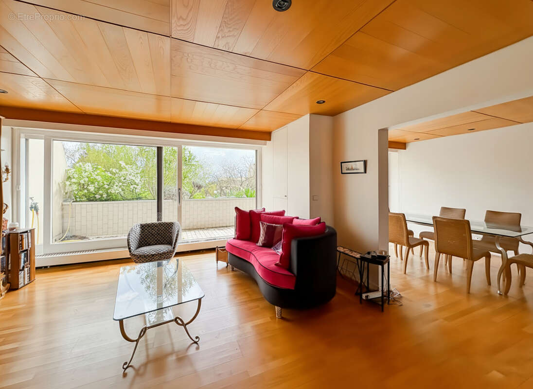 Appartement à VERRIERES-LE-BUISSON