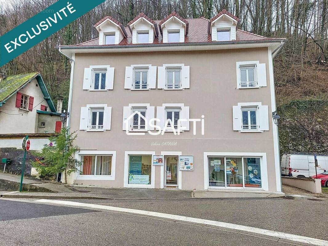 Photo 1 - Commerce à SAINT-LAURENT-DU-PONT