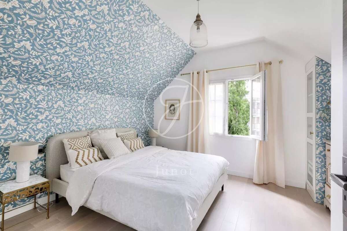 Maison à LE VESINET