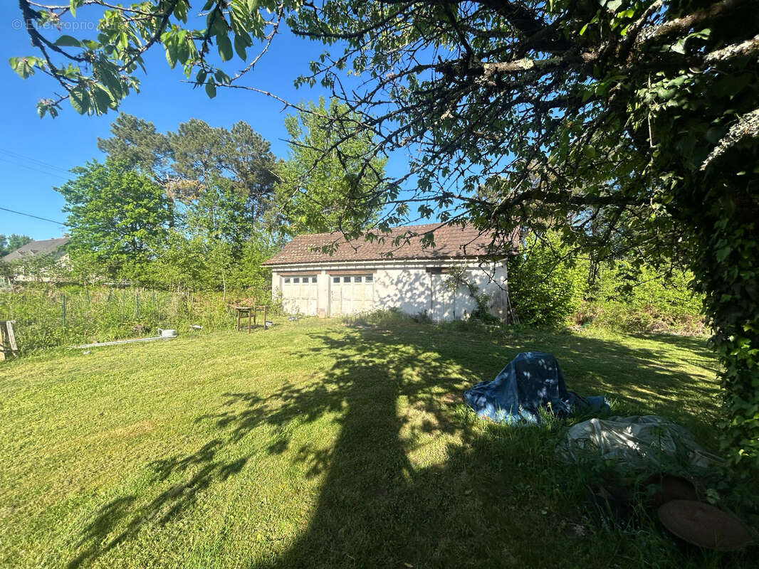 Maison à ANTONNE-ET-TRIGONANT