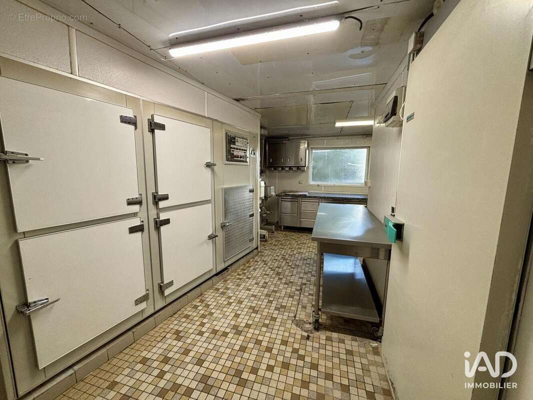 Photo 8 - Commerce à CENON