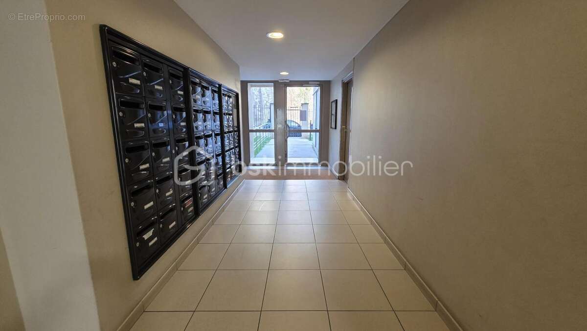 Appartement à CORBEIL-ESSONNES