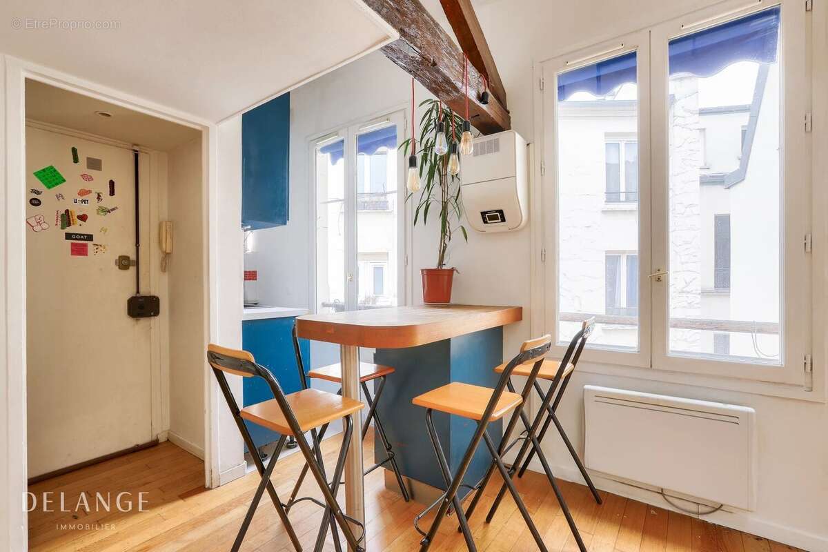 Appartement à PARIS-18E