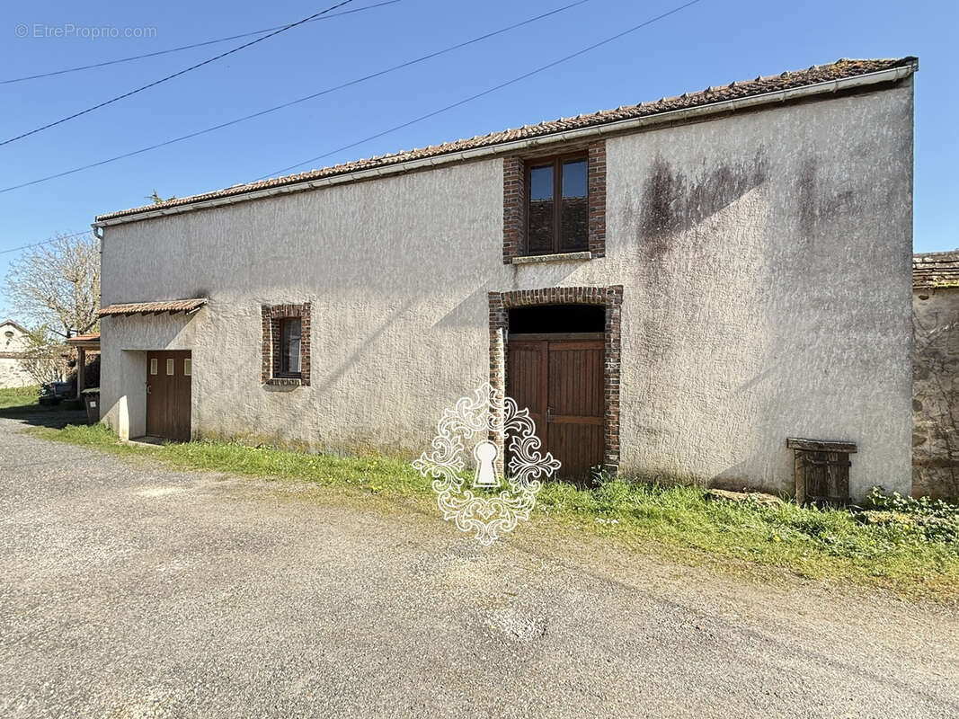 Maison à LONGUEVILLE