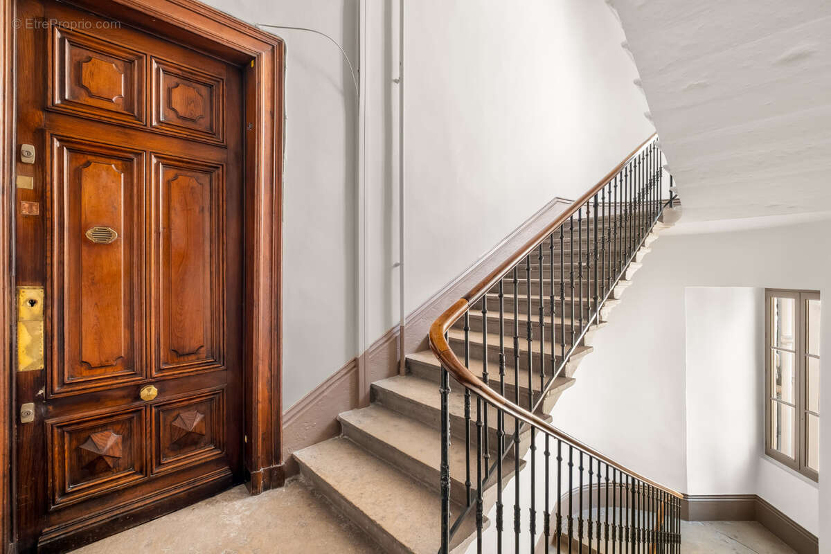 Appartement à LYON-6E
