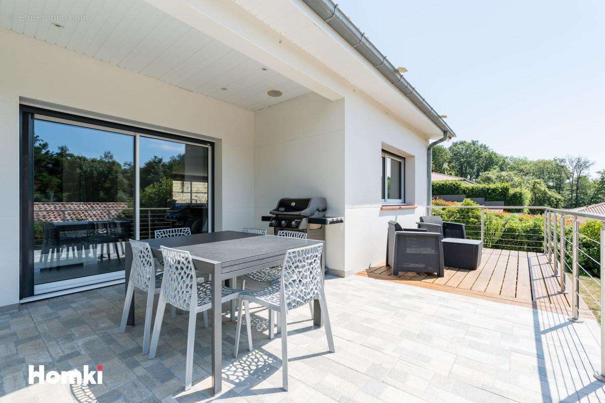 Maison/Villa T6 de 155 m2 à Saint-Clar-de-Rivière 31600,  Rue des Poiriers - photo 14