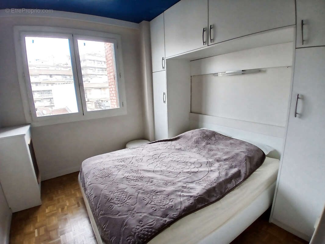 Appartement à PARIS-12E