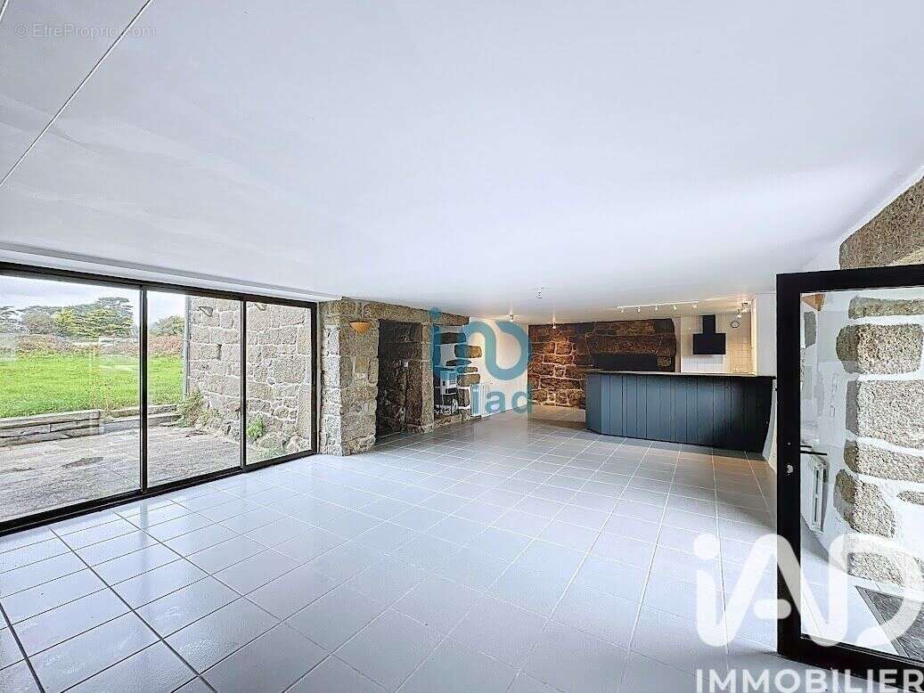 Maison 170 m² à Lanildut  - photo 4