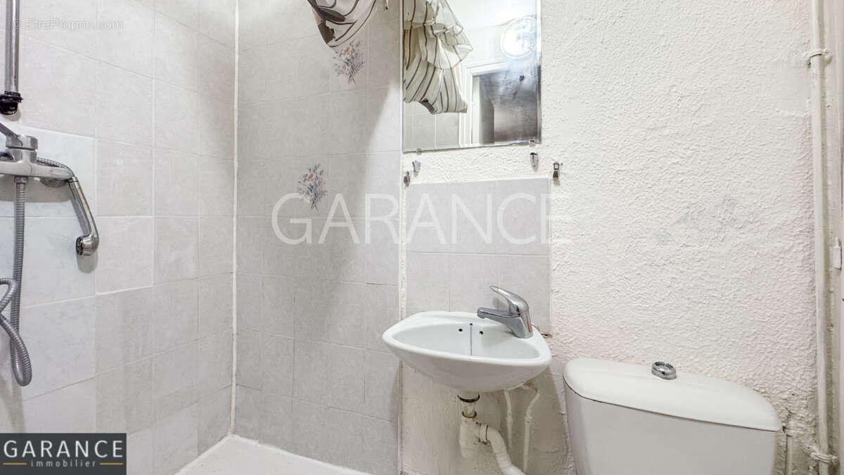 Appartement à PARIS-14E