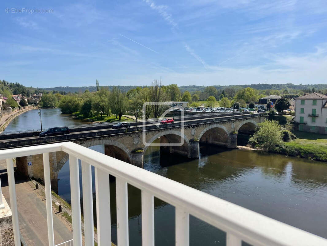 Appartement à LE BUGUE