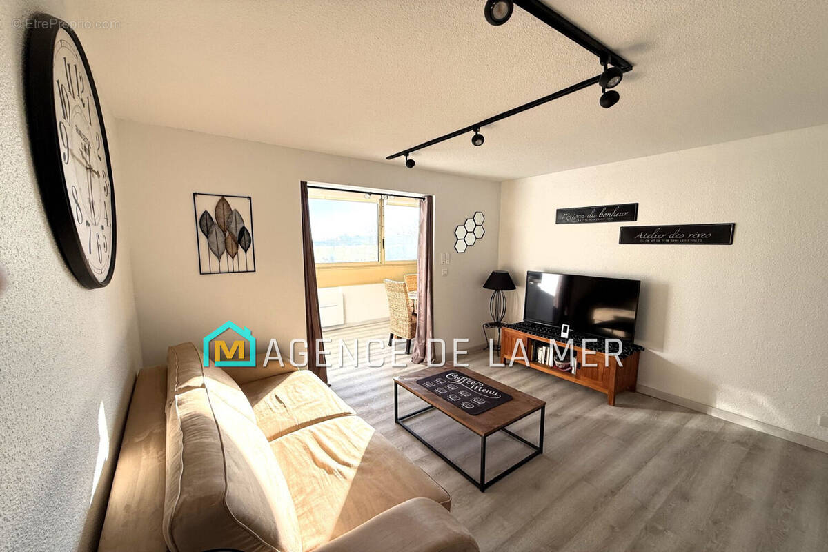 Appartement à MANDELIEU-LA-NAPOULE