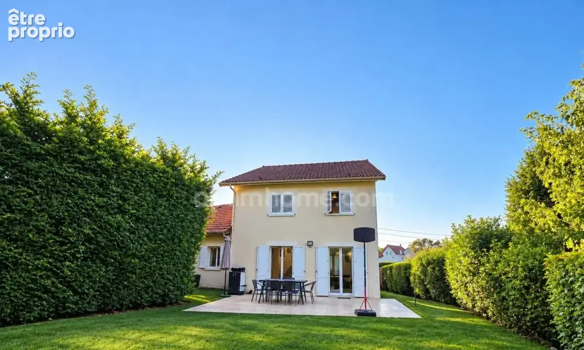 Maison à SARCELLES