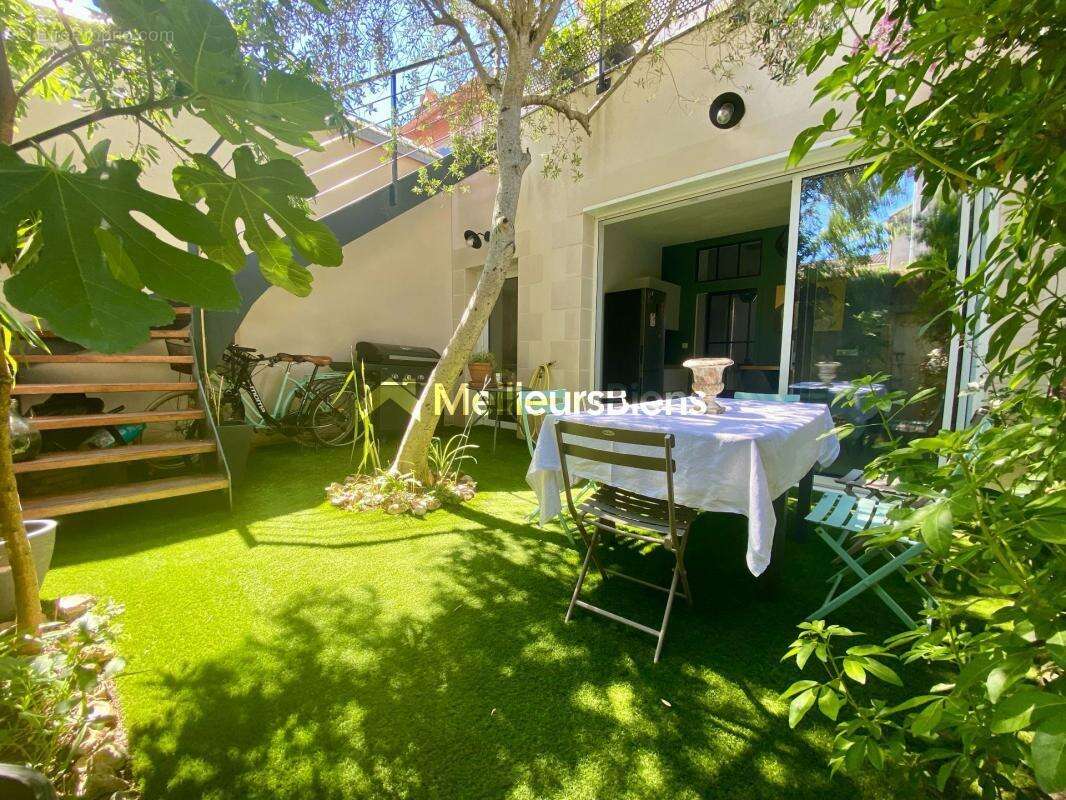 Poitiers, quartier Chilvert, élégante maison familiale avec jardinet et terrasse - photo 11
