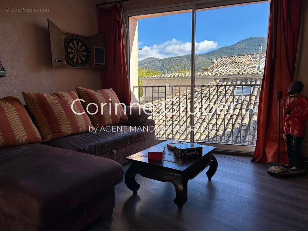 Appartement à MEZEL