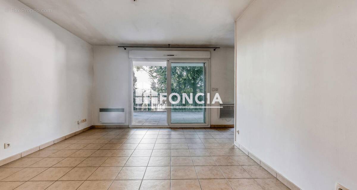 Appartement à SIX-FOURS-LES-PLAGES