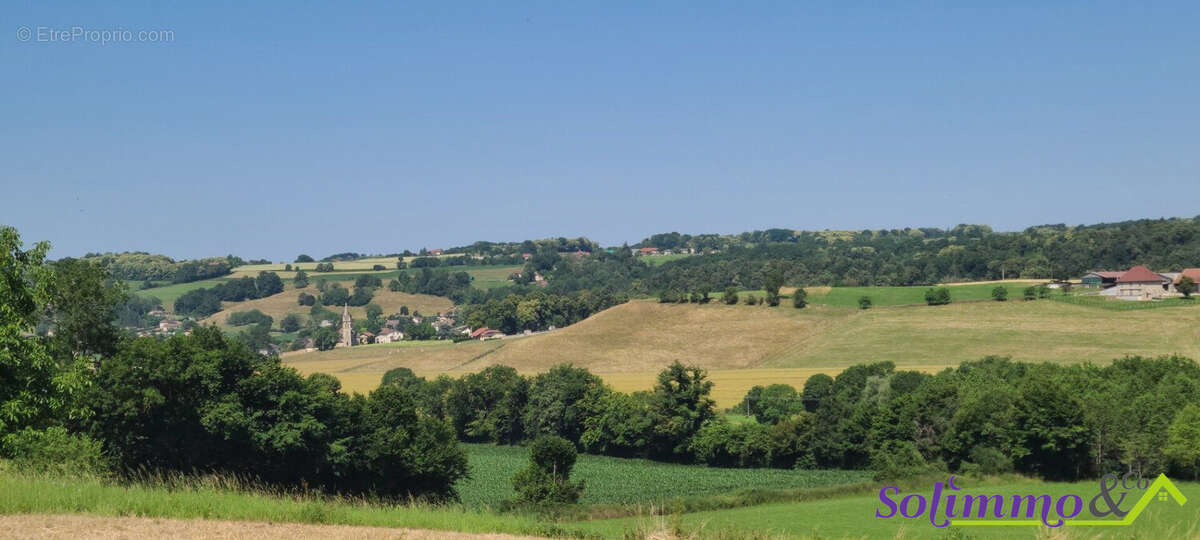 Maison à MONTFERRAT