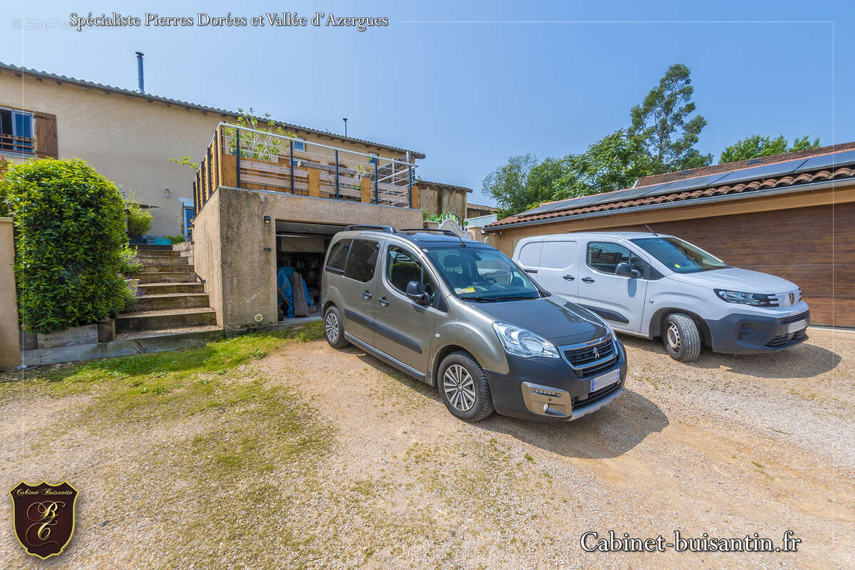 Maison à POUILLY-LE-MONIAL