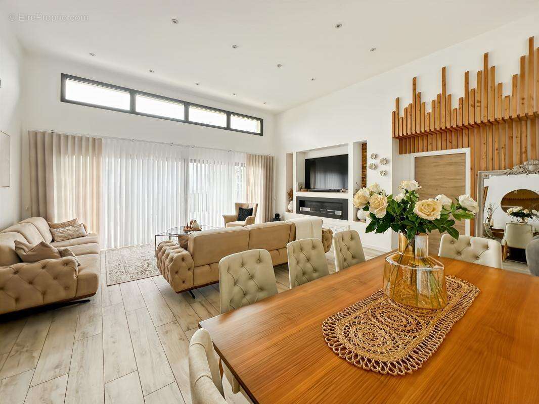 Villa contemporaine  a vendre sur les côteaux de loriol proche cliousclat - photo 7