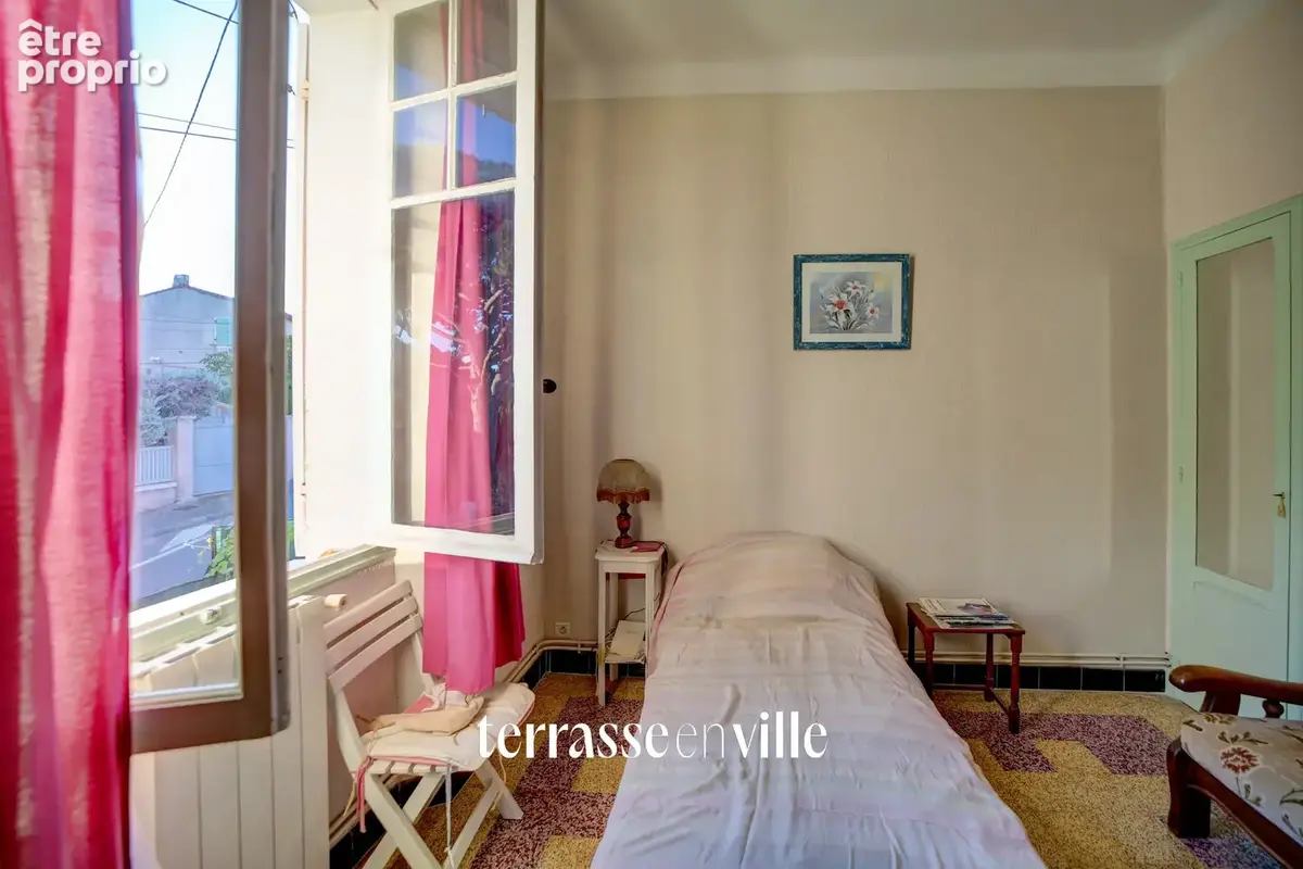 La ciotat - quartier hôpital - appartement 71,5 m2 - terrasse - parkings - vue mer - jardin 267m2 - proche pla - photo 6
