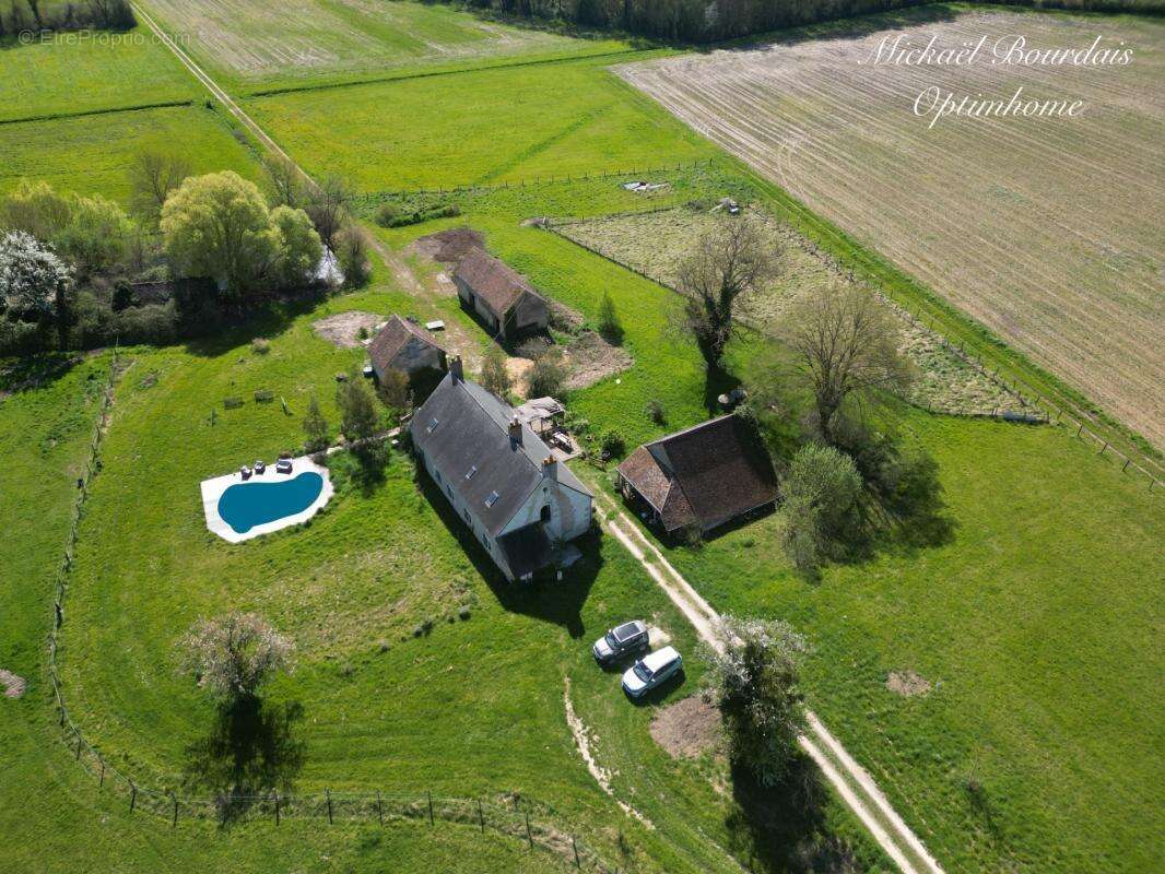 Propriété de charme avec potentiel gîte et équestre – 4,1 hectares - photo 7
