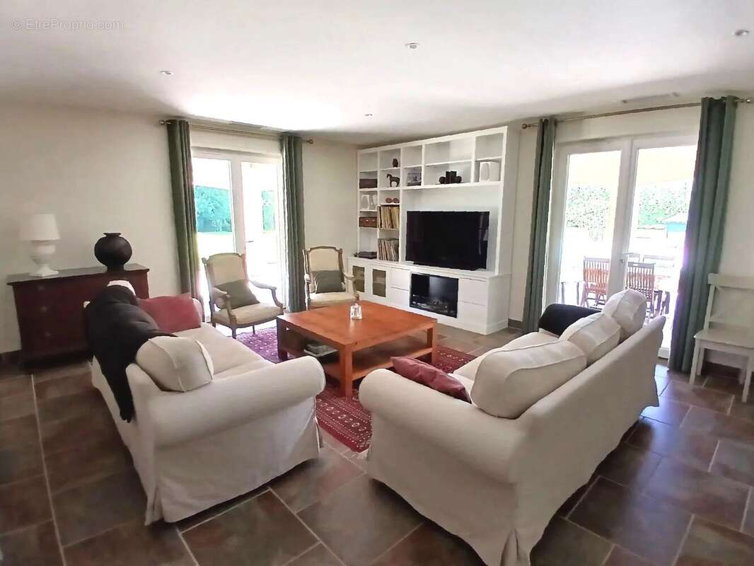 Maison à SAINTE-SEVERE