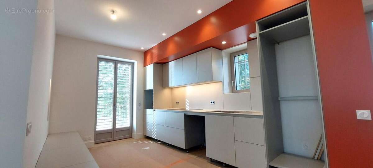 Maison à SAINT-CYR-AU-MONT-D'OR