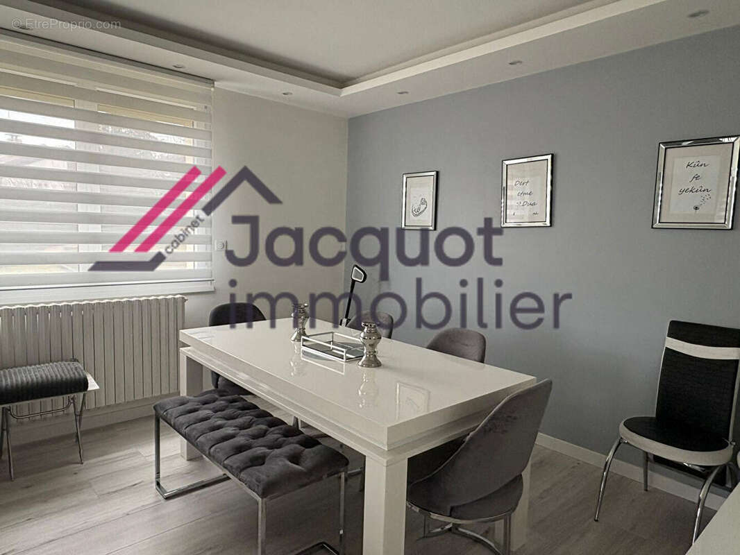 Maison à CHAMPAGNOLE