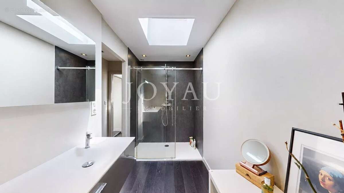 Maison familiale avec piscine - Quartier Côte Pavée - photo 11