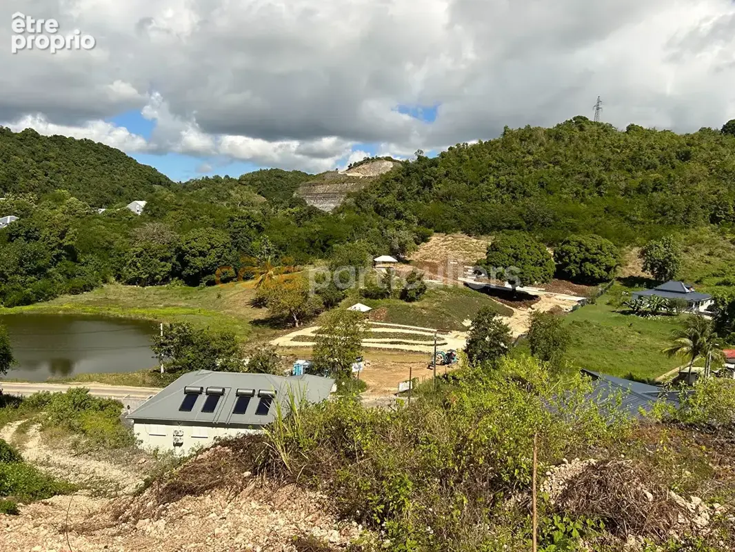 A VENDRE - Terrain  548 m2 - photo 2