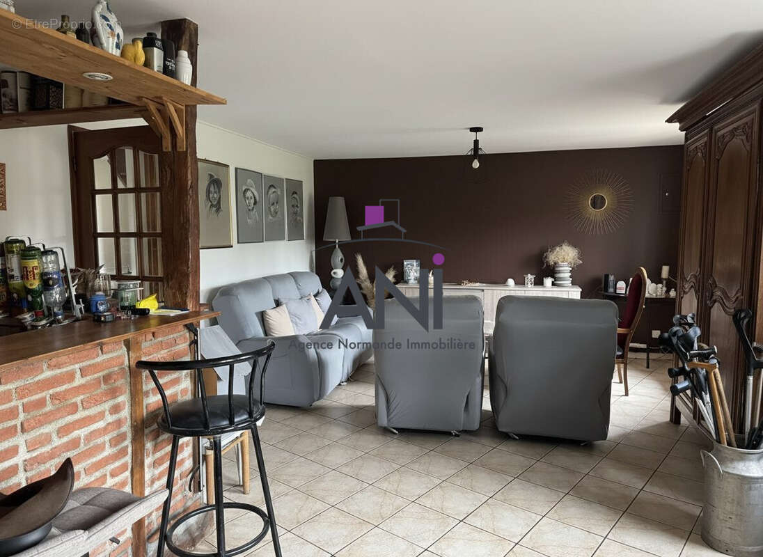 Maison à BACQUEVILLE-EN-CAUX