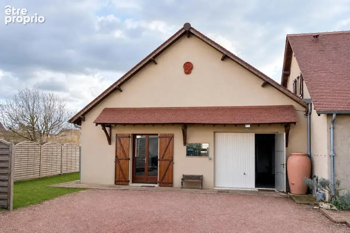 Maison de 7 pièces de 212 m² à Le Poinçonnet - photo 6