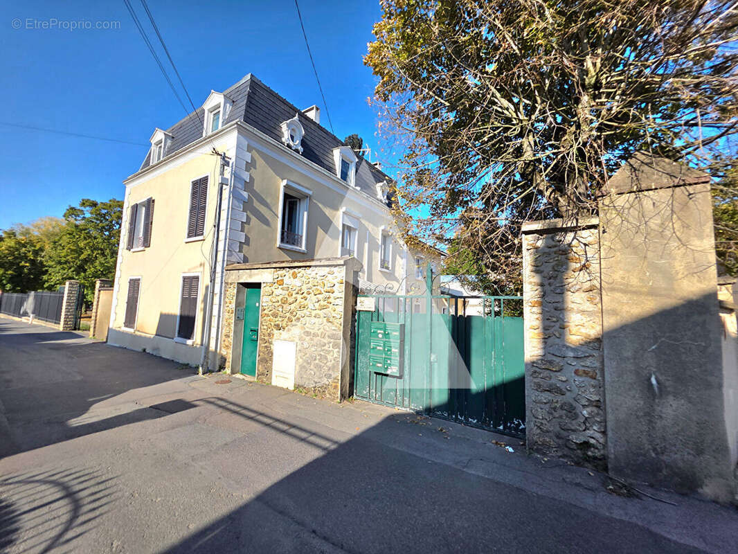 Appartement à LIMEIL-BREVANNES
