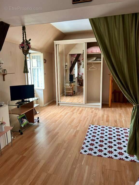 Maison à BONA