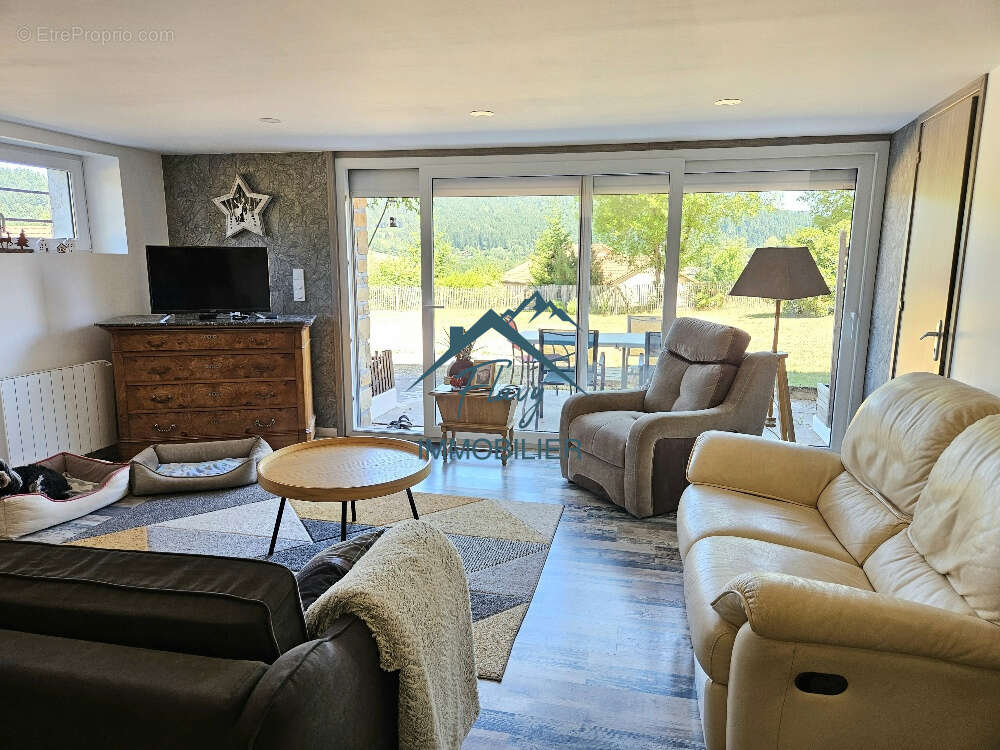 Appartement à LE THOLY