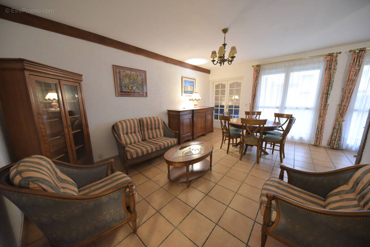 Appartement à VAIRES-SUR-MARNE