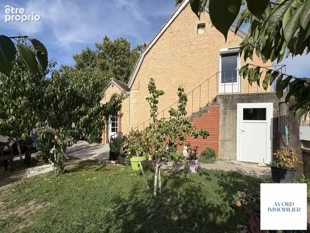 Maison 3 pièces 67 m² à vendre à Nerondes (18350) - photo 2