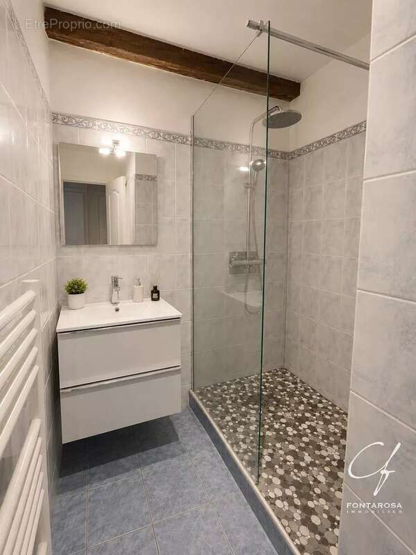 Maison  de  village  3 pieces  frejus-centre - photo 8