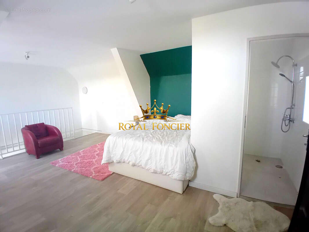 Maison 55 m² à Descartes  - photo 8