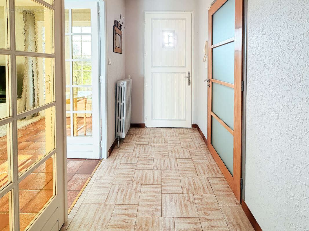 Maison à SAINT-AMANT-DE-BOIXE