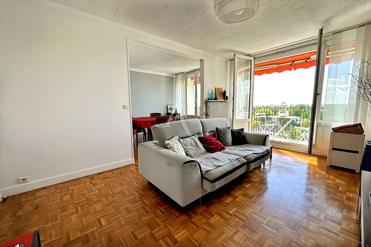 Appartement à VITRY-SUR-SEINE