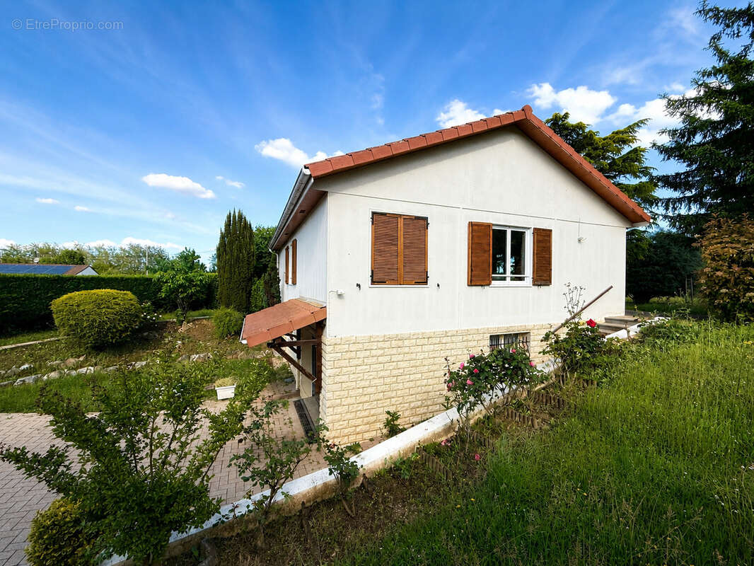 Maison à CHAVANAY