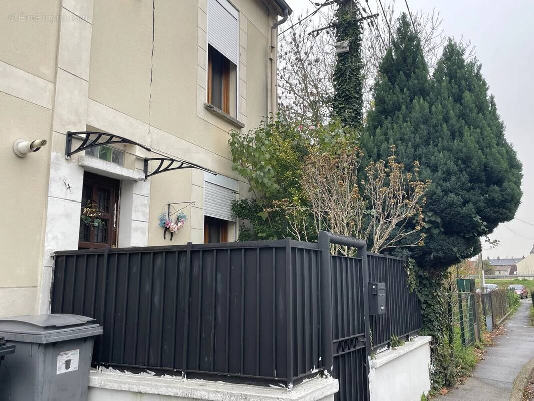Maison à MONTATAIRE