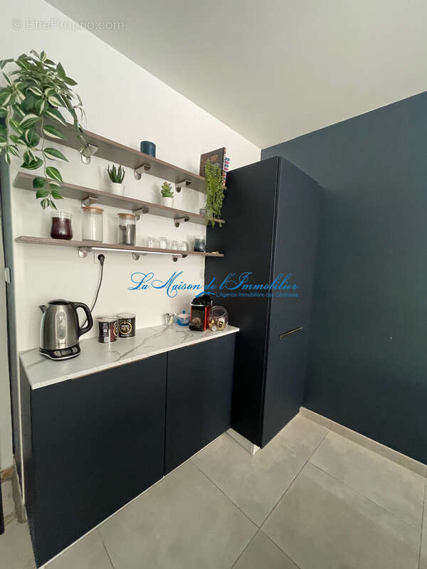 Entre ANDUZE et LASALLE, grande maison de 187 m2 hab F6  sur 1280 lm2 de terrain avec piscine - photo 6
