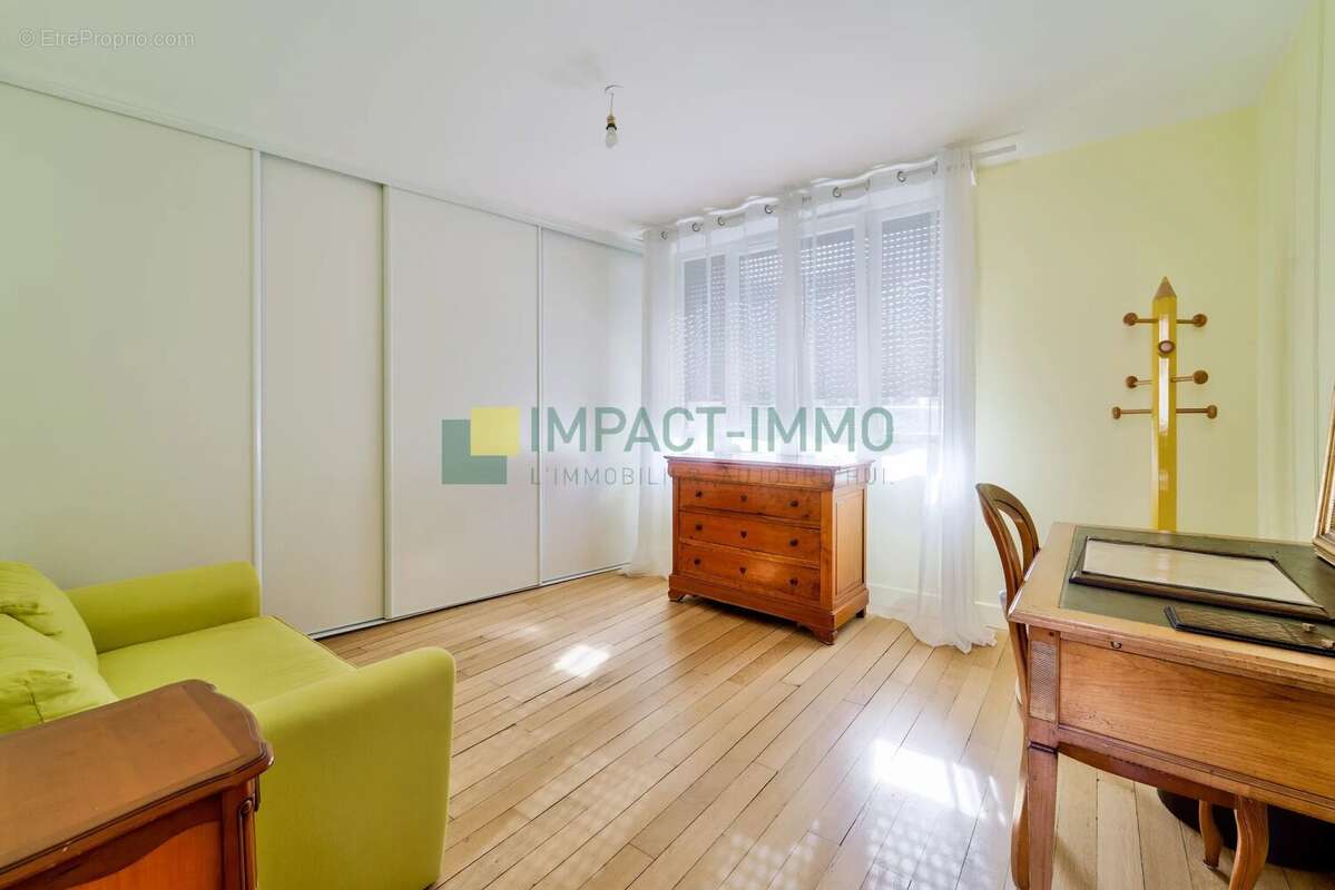 Appartement à COLOMBES