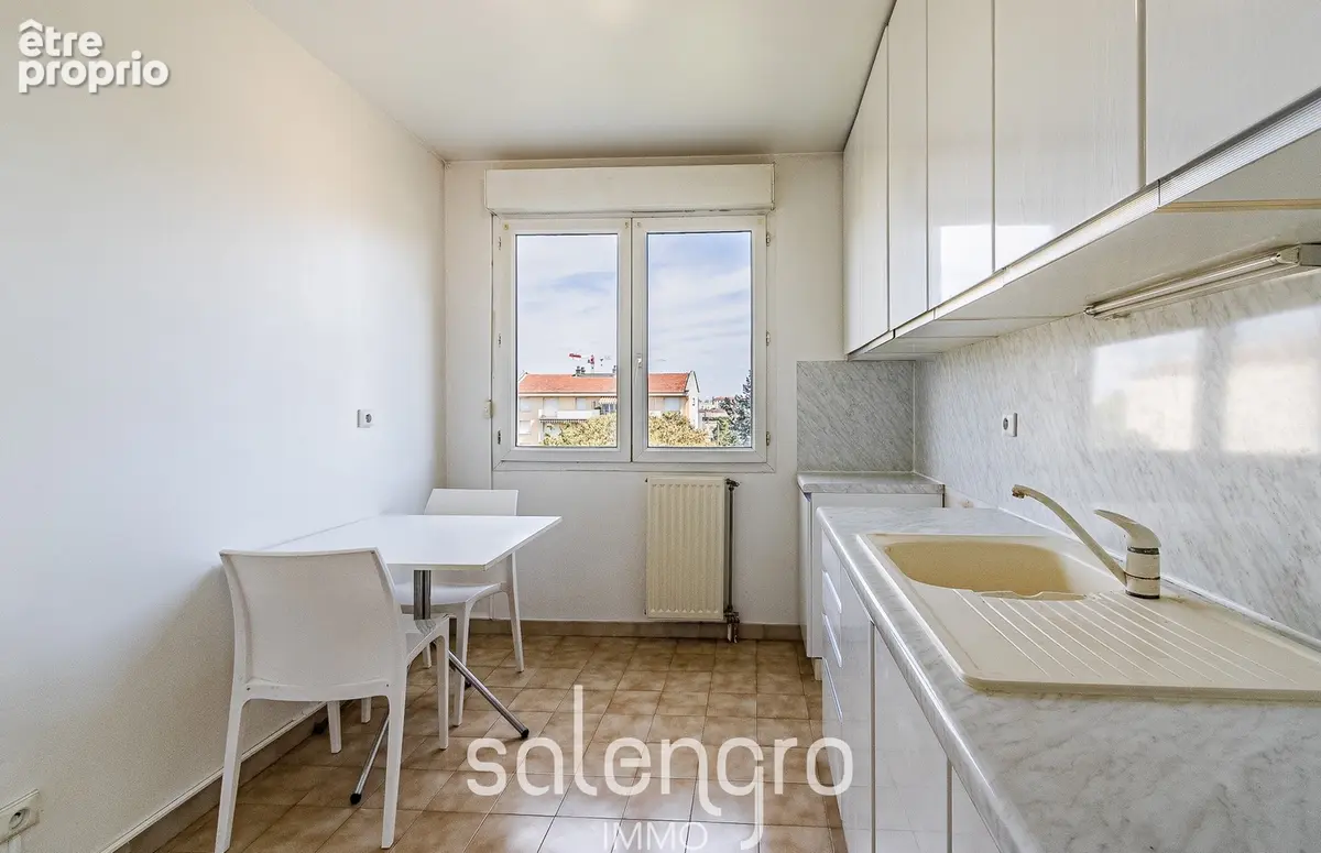 Appartement 58 m² à Villeurbanne  - photo 3